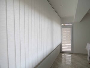 Vertikalna Trakasta Zavjesa