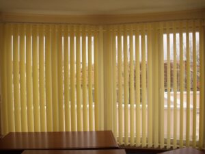 Vertikalna Trakasta Zavjesa